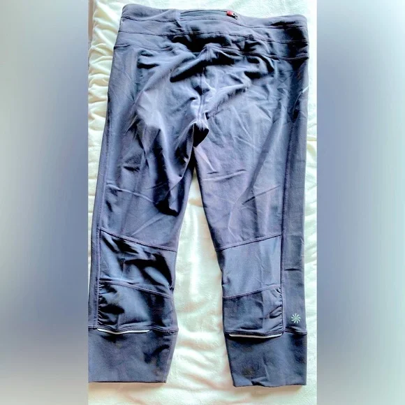 Athleta Salutation Stash Pocket Leggings | Size L | Charcoal Gray - Picture 2 of 8